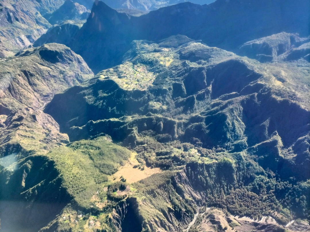 Survol Réunion-留尼旺圣皮耶必去景点