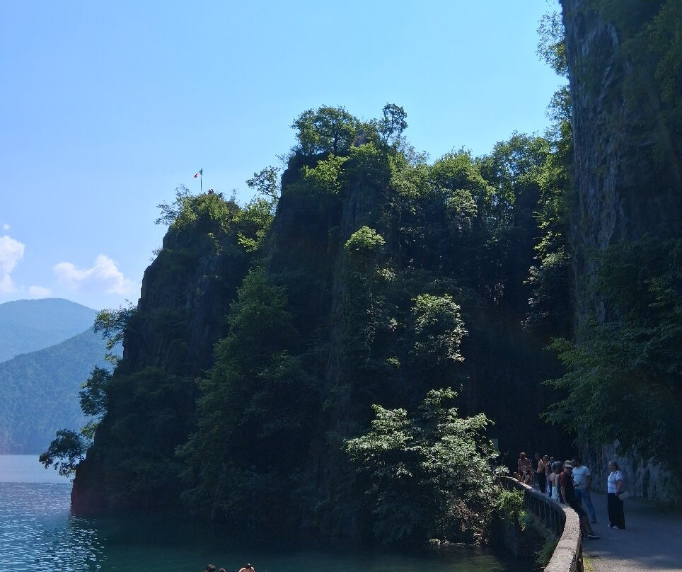 Bogn-Riva di Solto必去景点