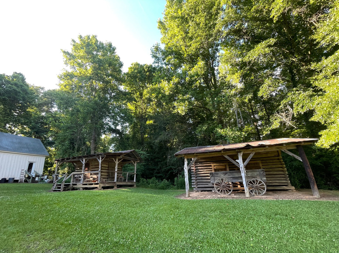 French Camp Bed and Breakfast Inn主图