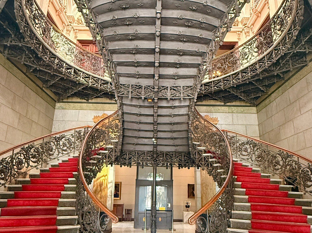 Palácio da Liberdade-贝洛哈里桑塔必去景点
