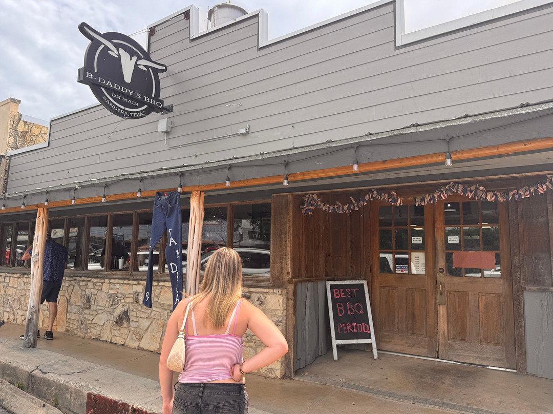 B-daddy's Bbq On Main
