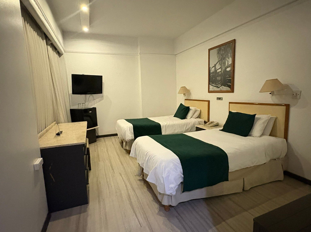 Alkazar Hotel主图