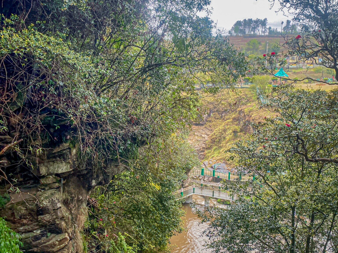 Elephant Falls-西隆必去景点