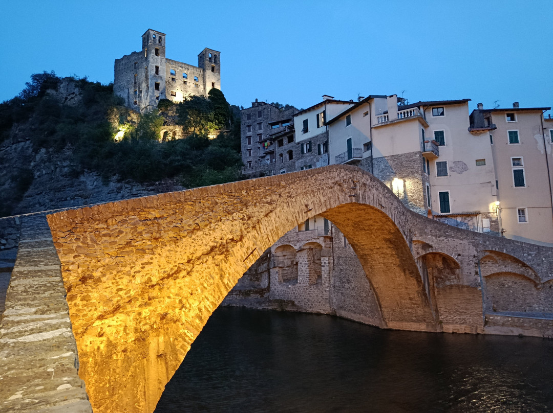 Autunnonero Ghost Tour Dolceacqua-Dolceacqua必去景点