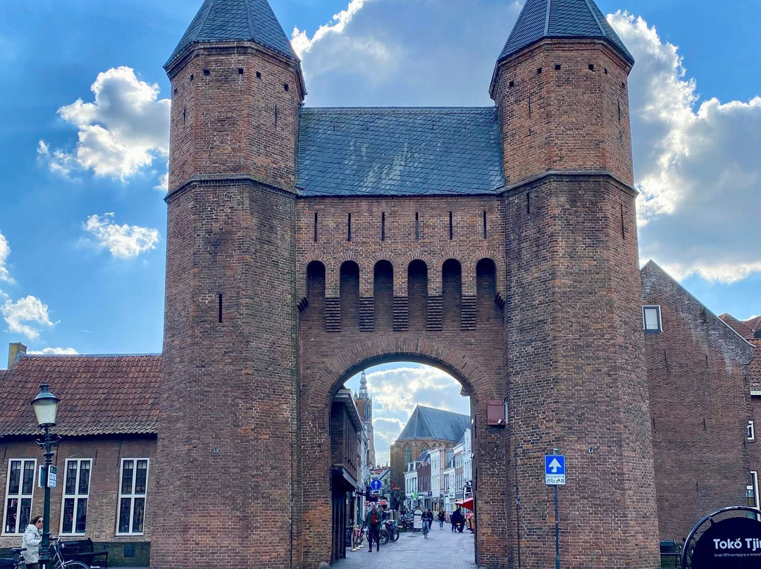 阿默斯福特旅游景点-Kamperbinnenpoort