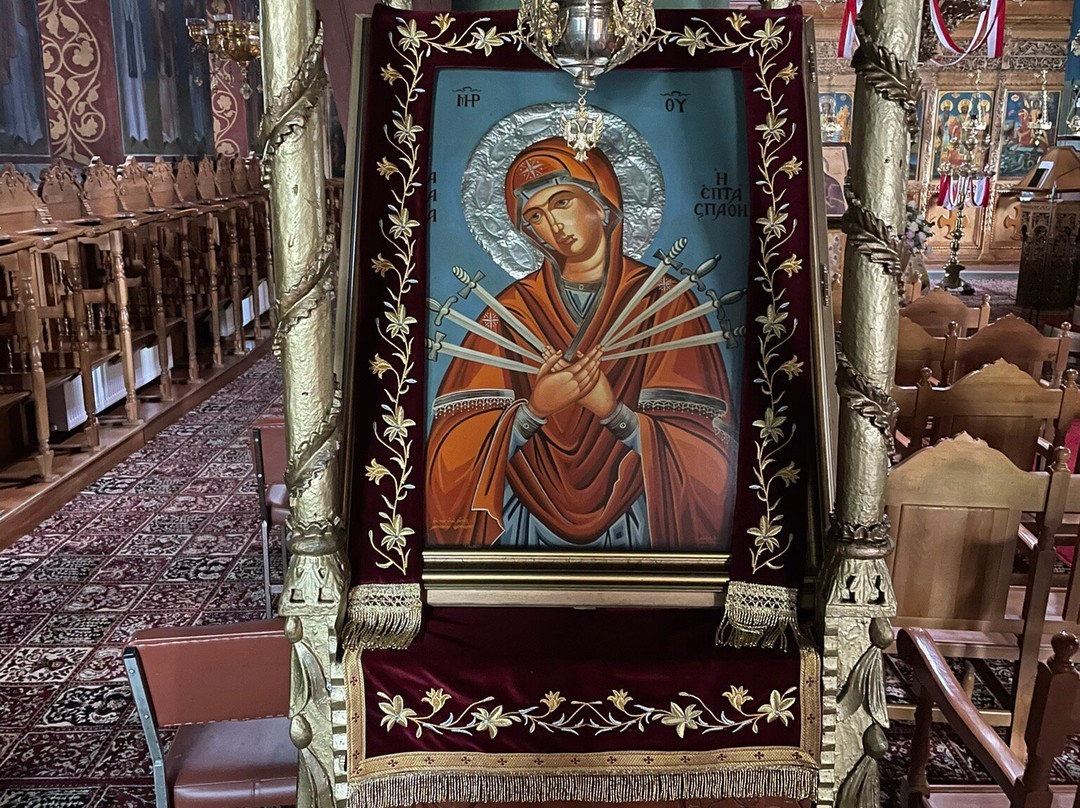 Holy Church of Saint Demetrius-Kato Nevrokopi必去景点