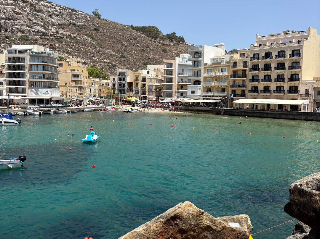 Xlendi Beach, Cliff and Caves-Xlendi必去景点