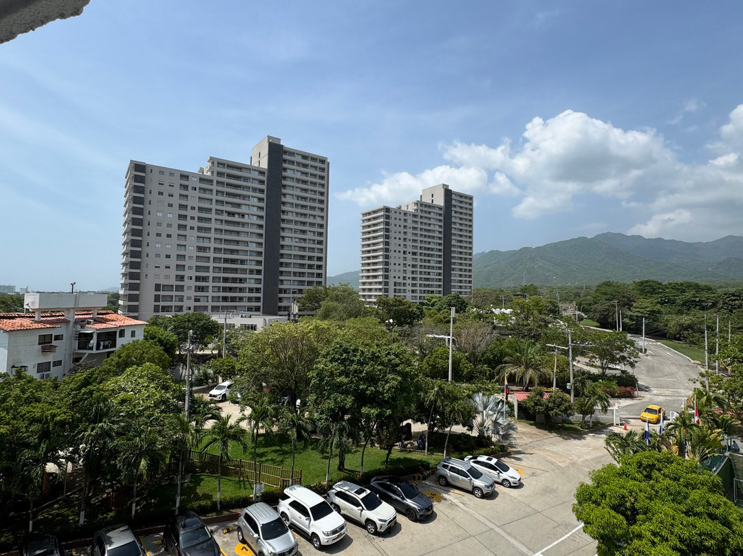 加连得可麦仑酒店 - 全包主图