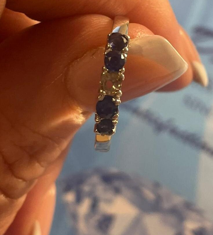 Dara Gems & Jewellery-Moragalla必去景点