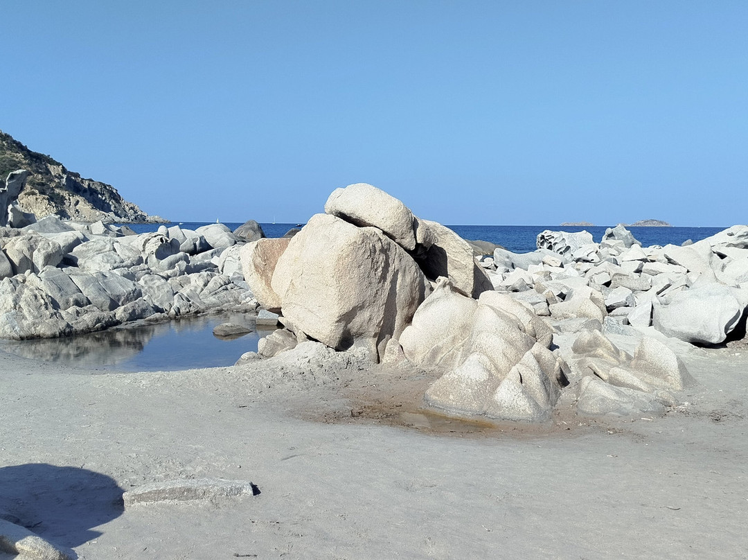 Spiaggia di Punta Molentis-维拉西谬斯必去景点