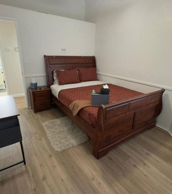 3BR & Loft near Palmdale Hospital- Shared Hm