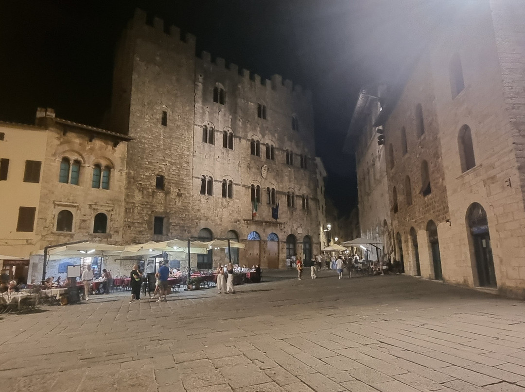 Piazza Garibaldi-马萨马里蒂马必去景点