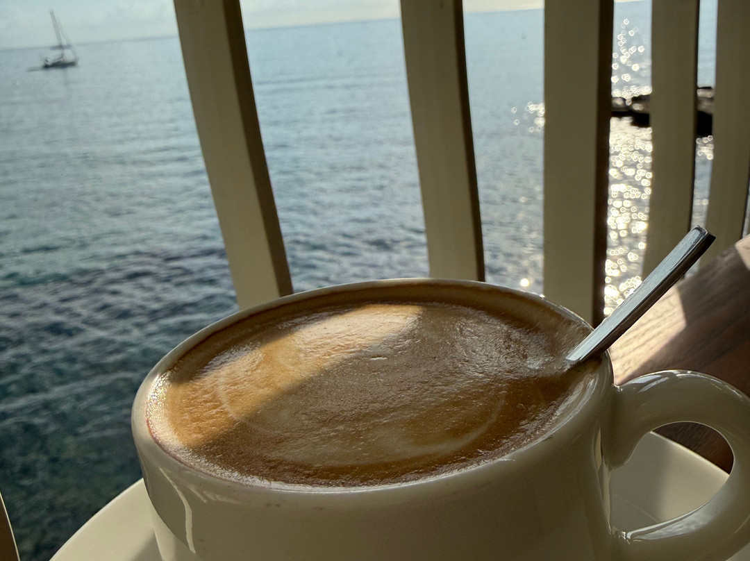 圆弧恩茨尔酒店主图