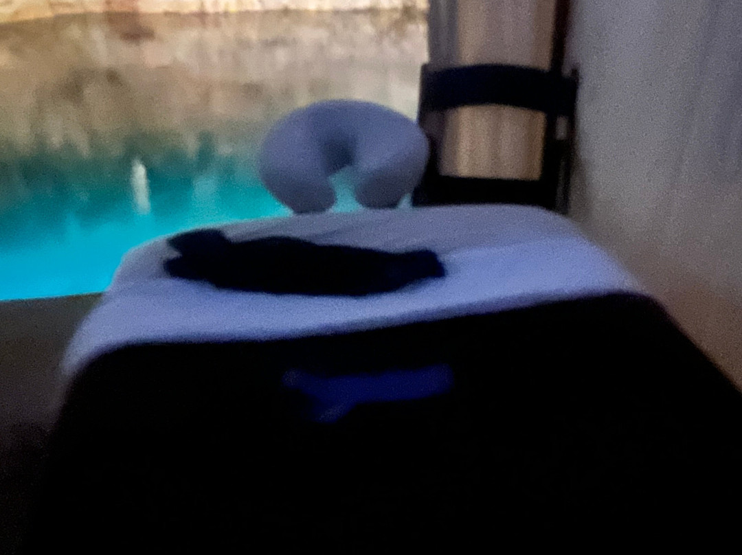 石窟湾海滩度假村主图