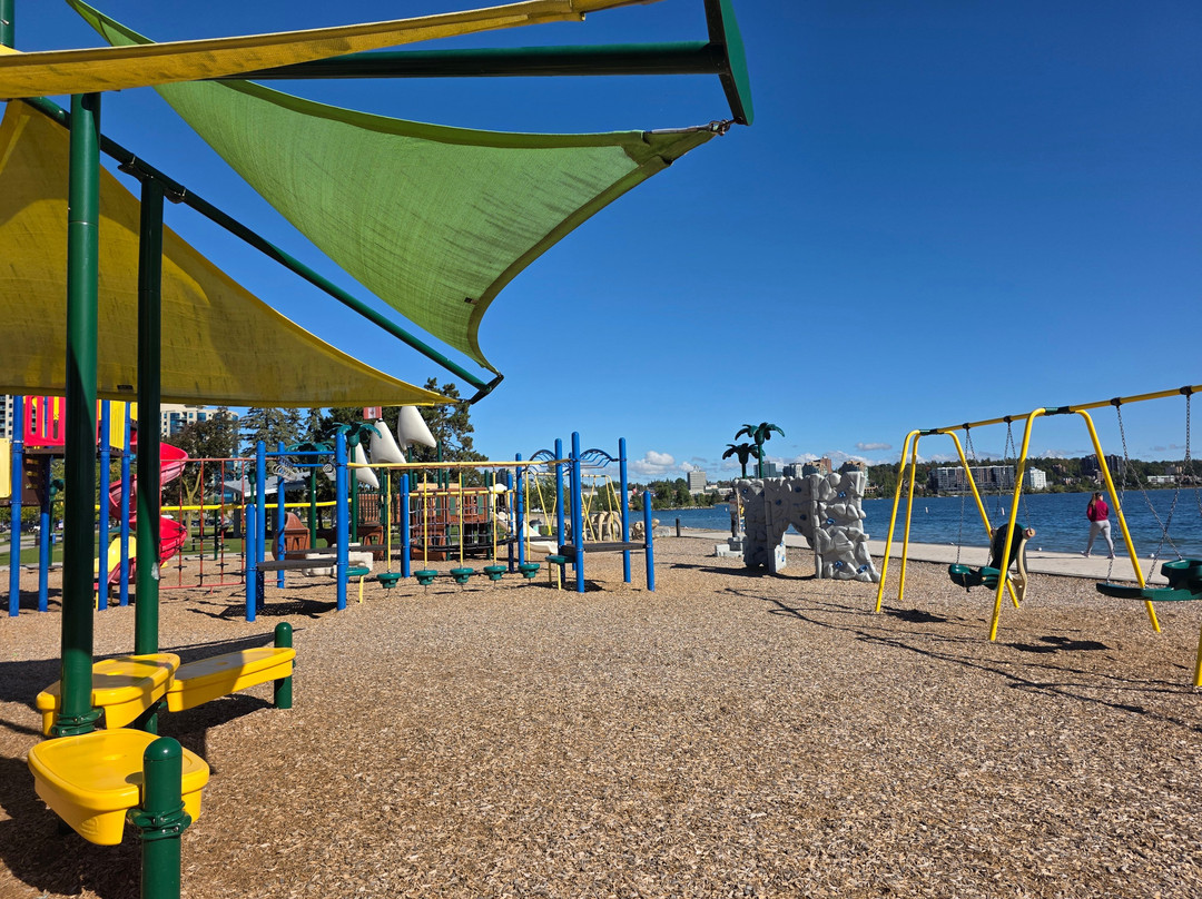 Barrie Centennial Park-巴利必去景点
