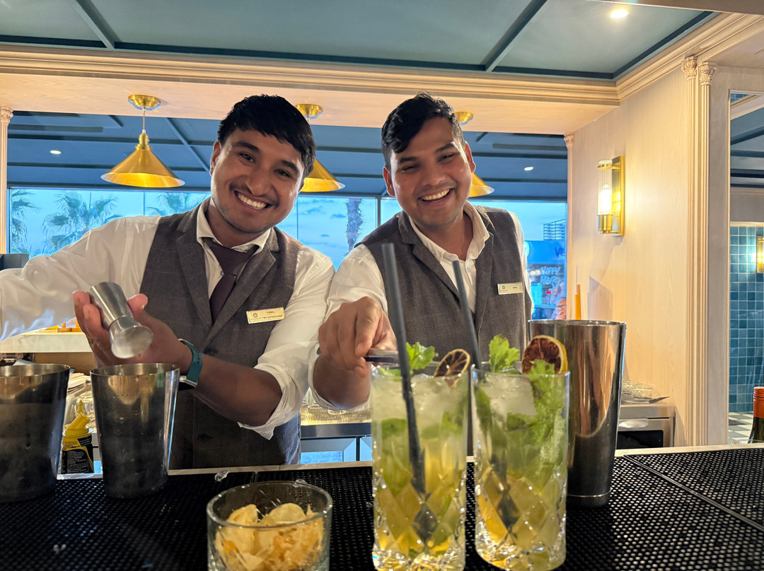 Royale Barrel Bistro Bar Qawra