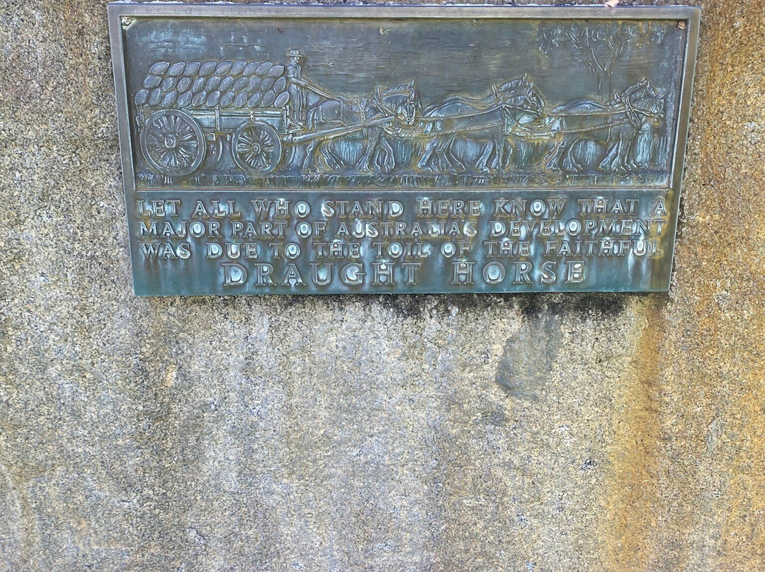 Draught Horse Memorial-Nhill必去景点