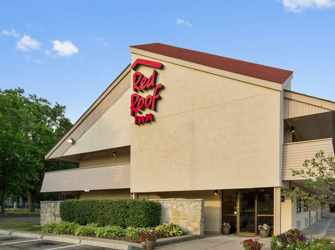 Roseville酒店住宿-Red Roof Inn Detroit - Roseville/ St Clair Shores