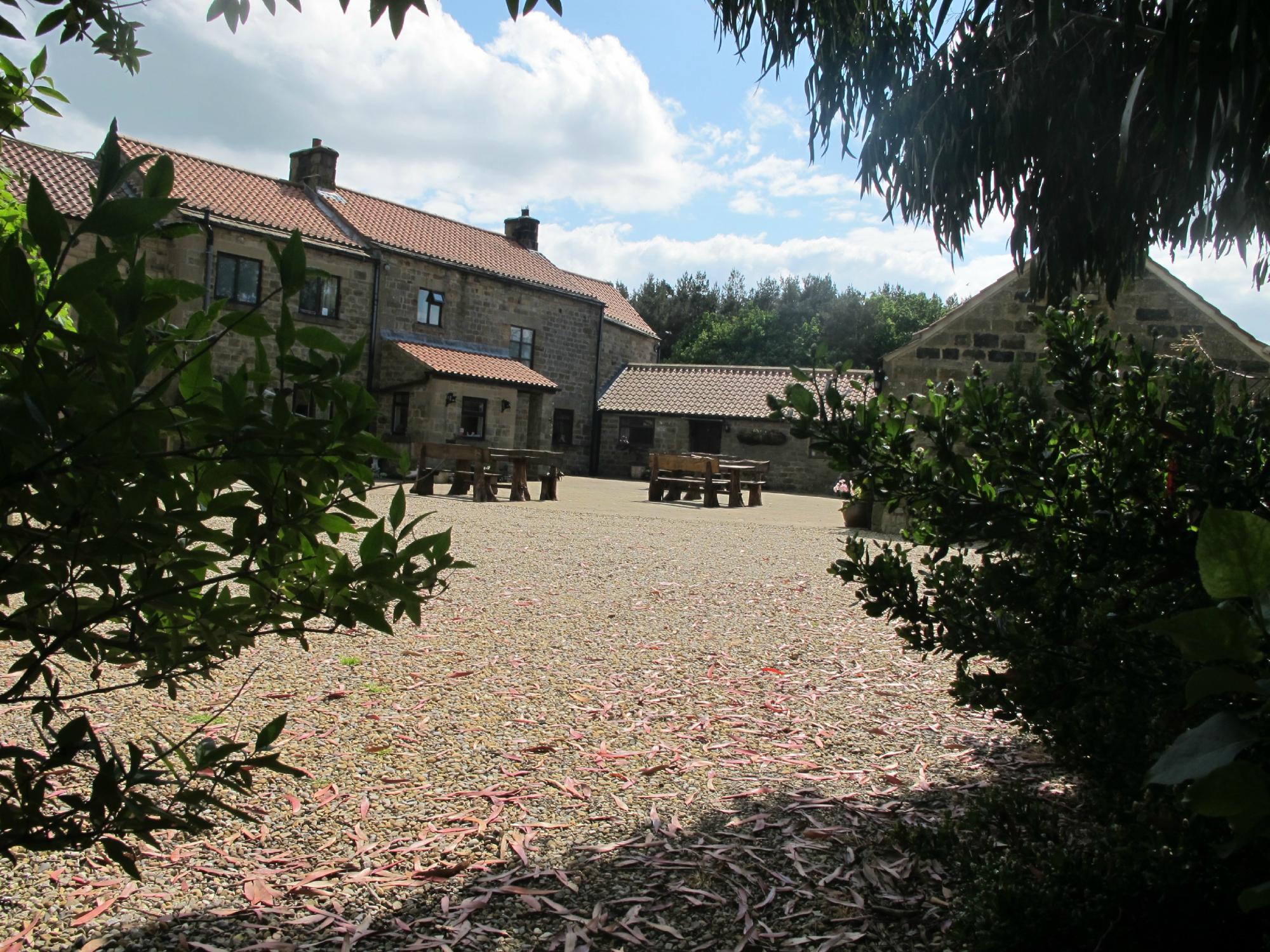 St George's Court-官方