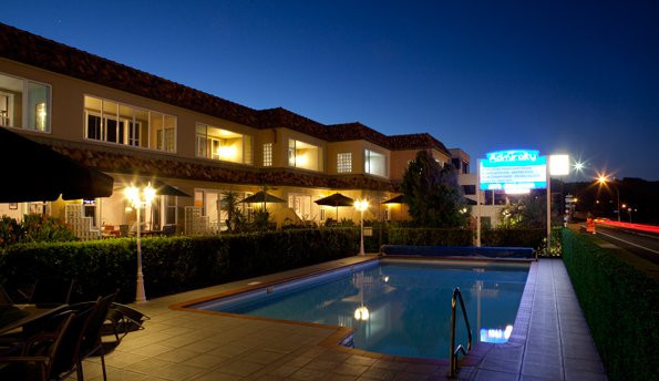 Admiralty Lodge Motel