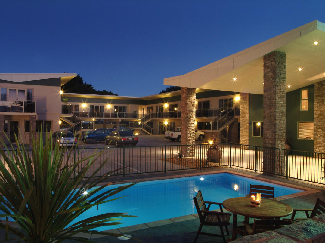 Emerald Spa Motor Inn