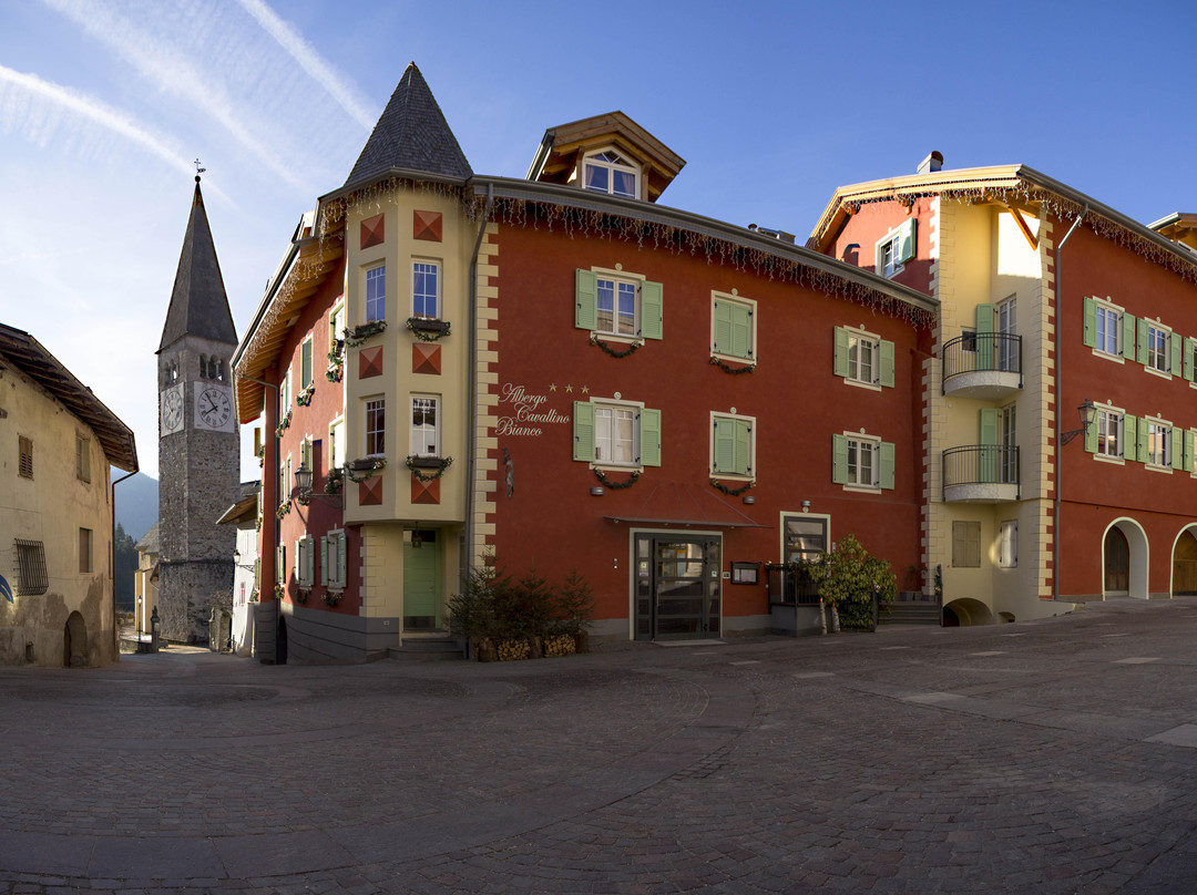 Rumo酒店住宿-Albergo Cavallino Bianco