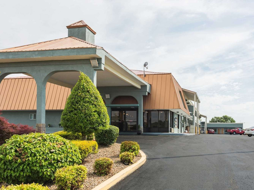 Econo Lodge White Pine Morristown I-81 & I-40 Split主图