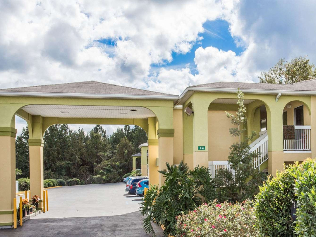 Days Inn by Wyndham Lamont/Monticello主图