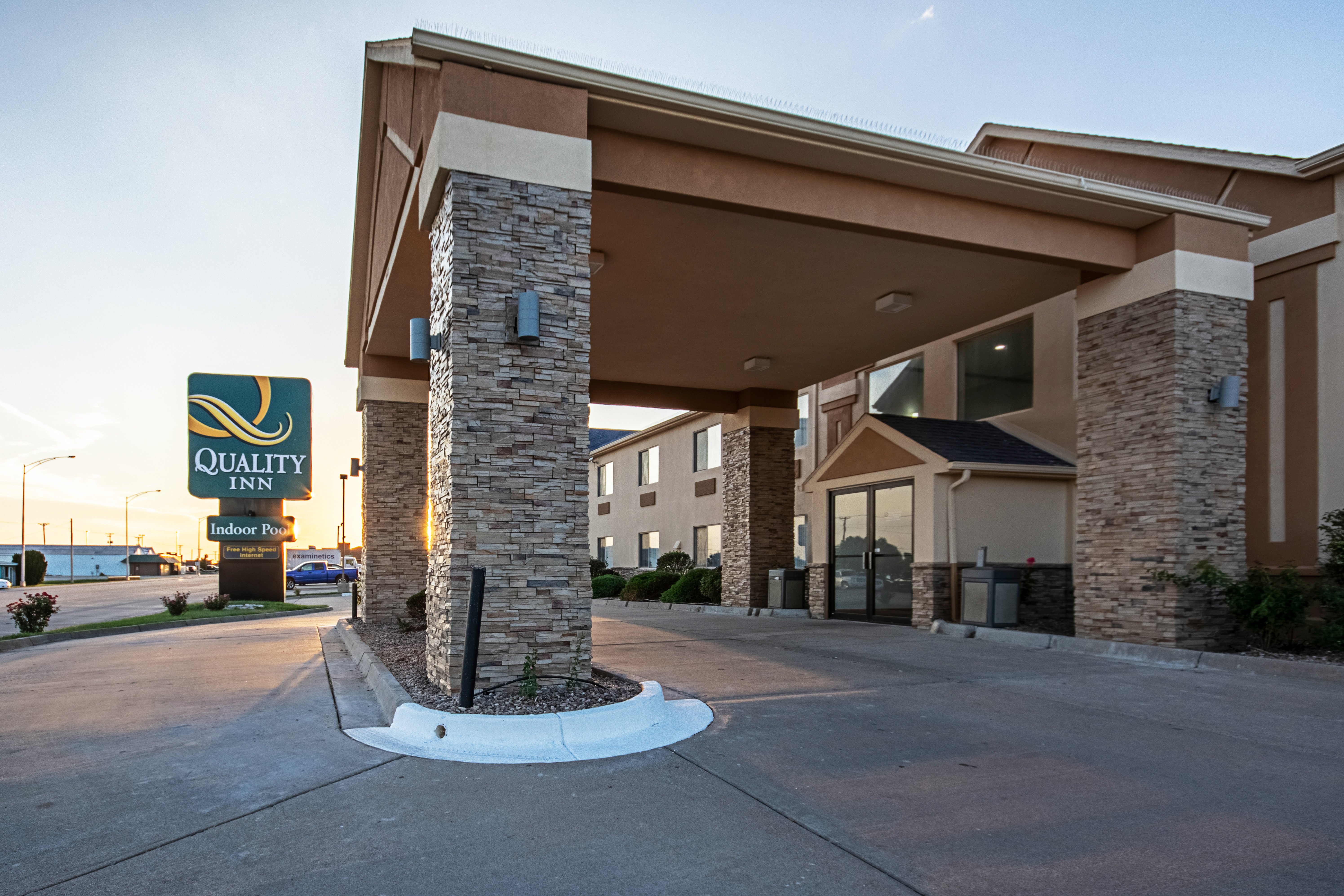 Quality Inn-官方