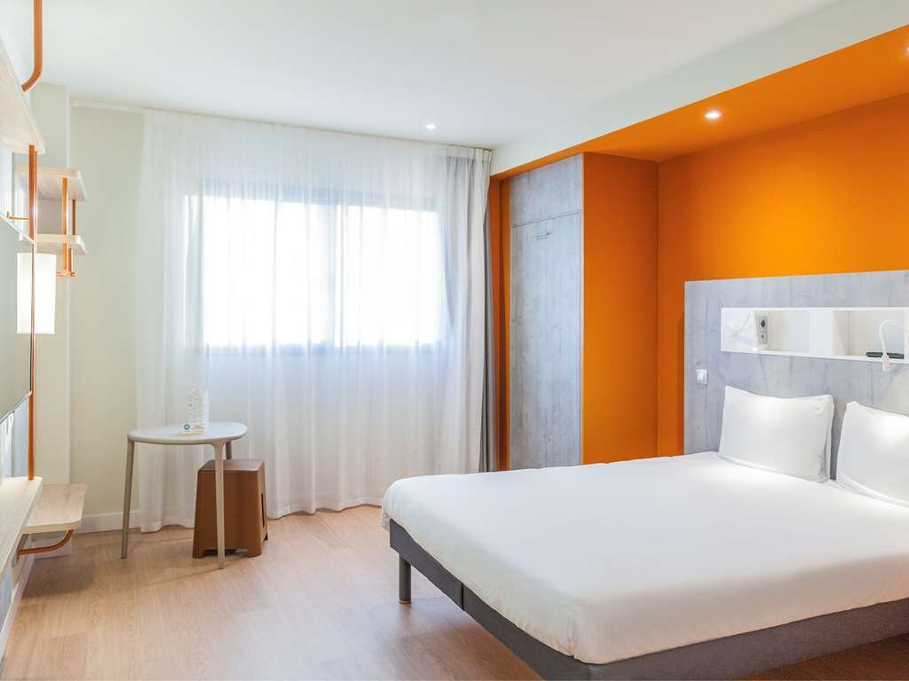 Hotel Ibis Budget Huerta De Murcia主图