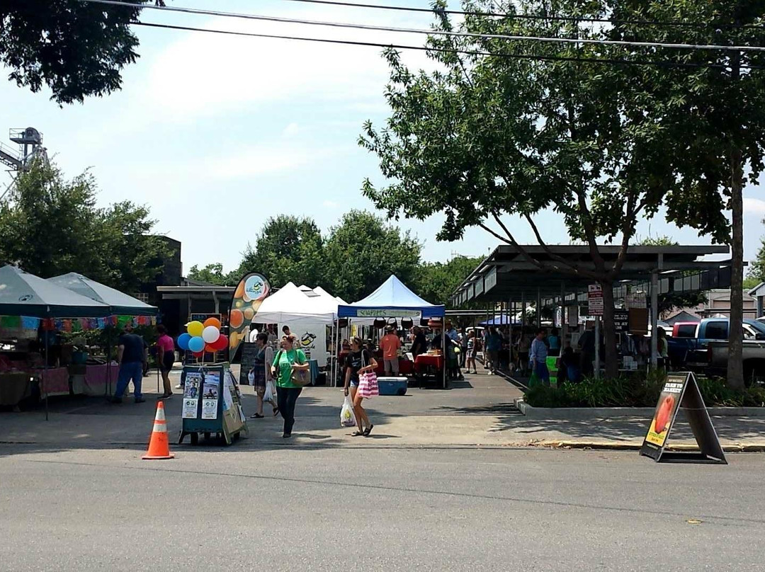 New Braunfels Farmers Market-新布朗费尔斯必去景点