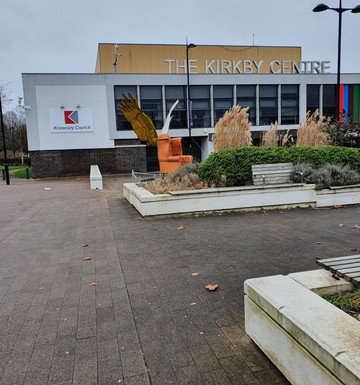 Selfie Chair Throne-Kirkby必去景点