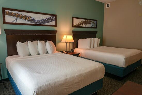 Cedar Point's Express Hotel主图