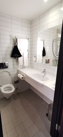 Park Inn by Radisson, Sheremetyevo Airport Moscow-浴室