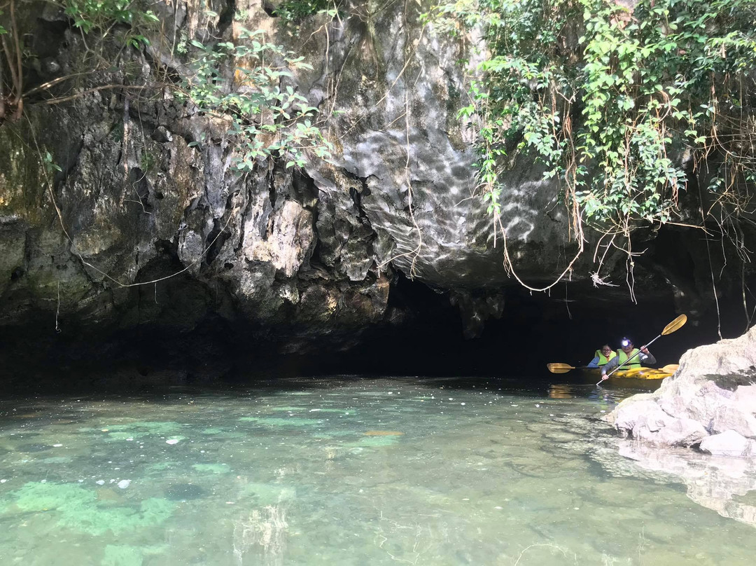 Blue Swimmer Outdoors-下龙湾必去景点