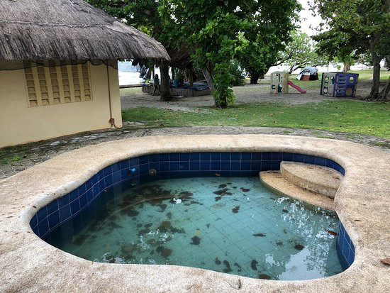 八里卡萨岛潜水度假村主图