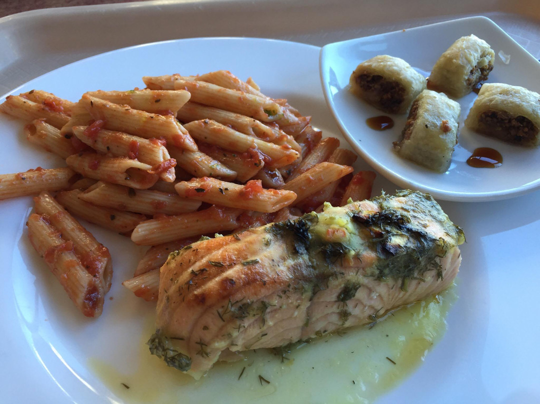 Al-Eizariya餐馆和美食-The Quarter Cafe