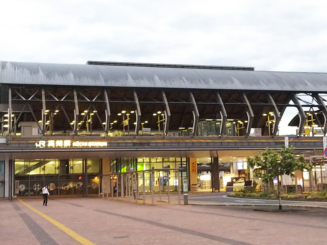 Kochi Station景点图片