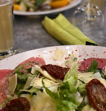 Cafe Du Commerce Raphele