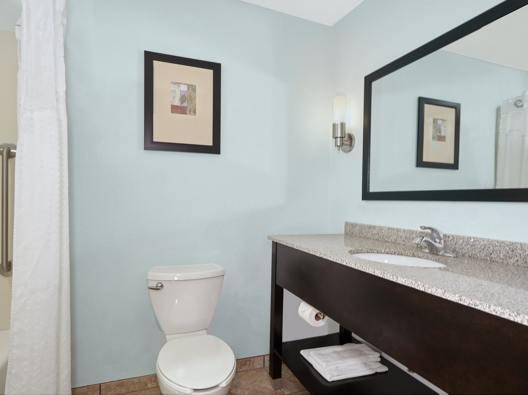 Holiday Inn Express & Suites Pekin (Peoria Area) by IHG主图