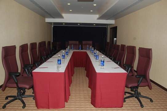 Paradigm Sarovar Portico主图