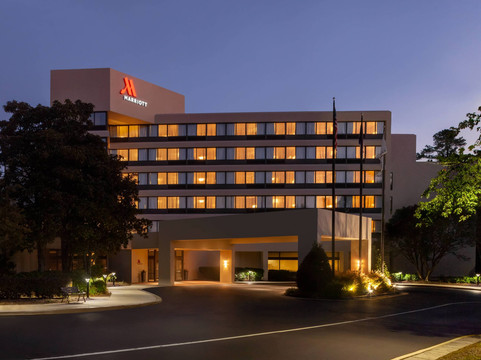 罗利达勒姆三角研究园万豪酒店主图