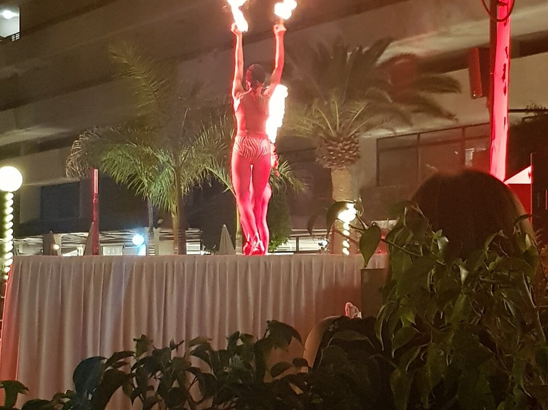 H10征服者酒店主图