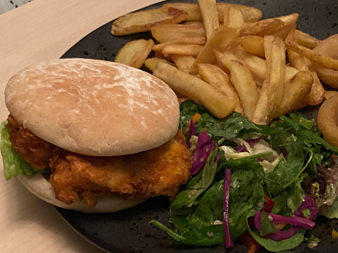 Pier House Hotel主图