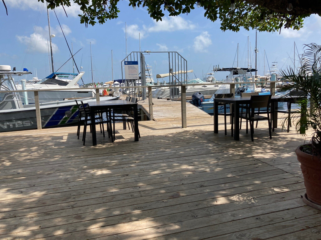 Marina de Salinas主图