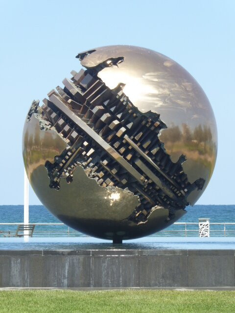 Sfera Grande di Pomodoro景点图片