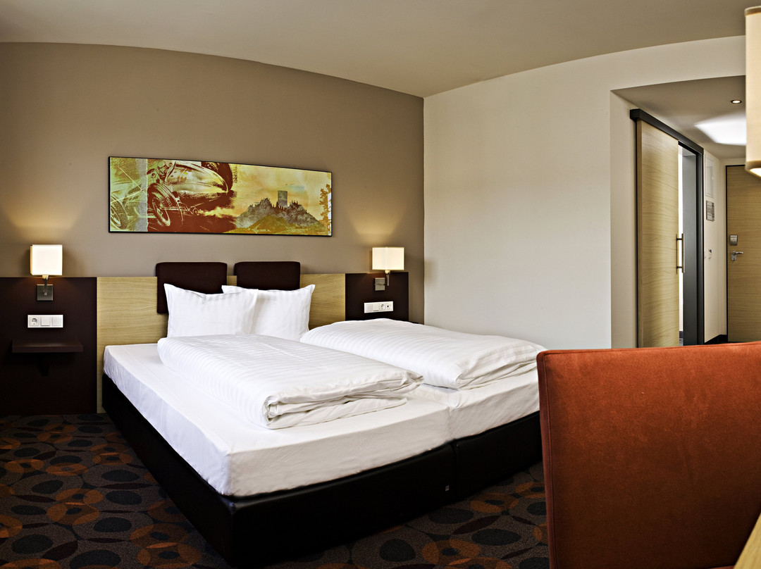 Lindner Hotel Nürburgring Motorsport主图