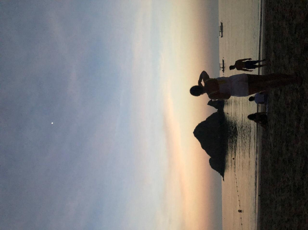 Sandy Beach Hotel & Resort主图