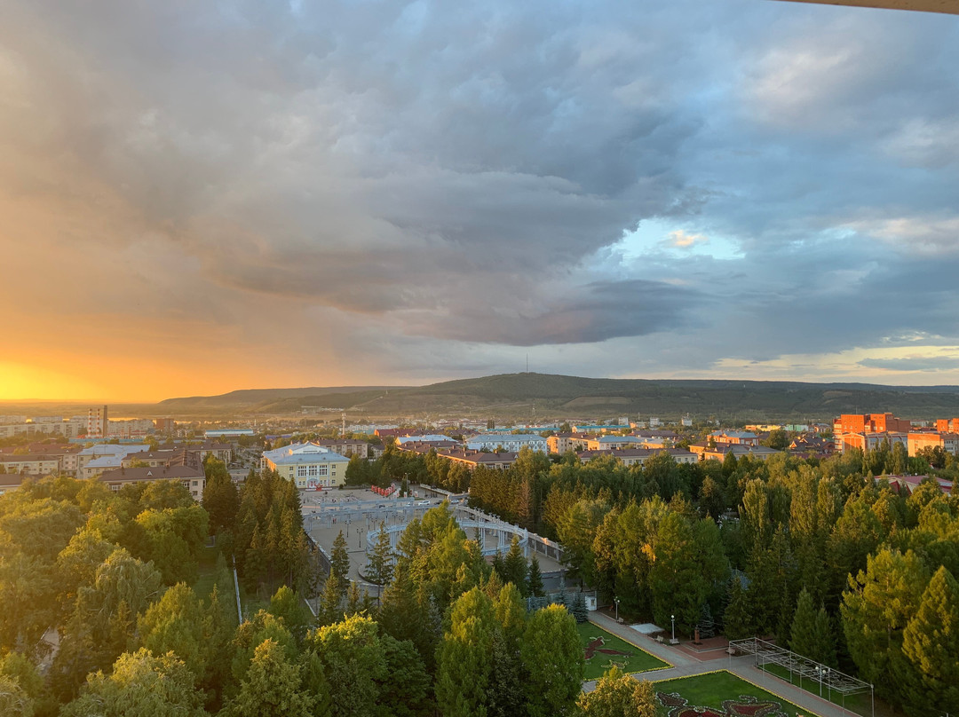 City Park of 60 Years Anniversary of Tatarstan Oil景点图片