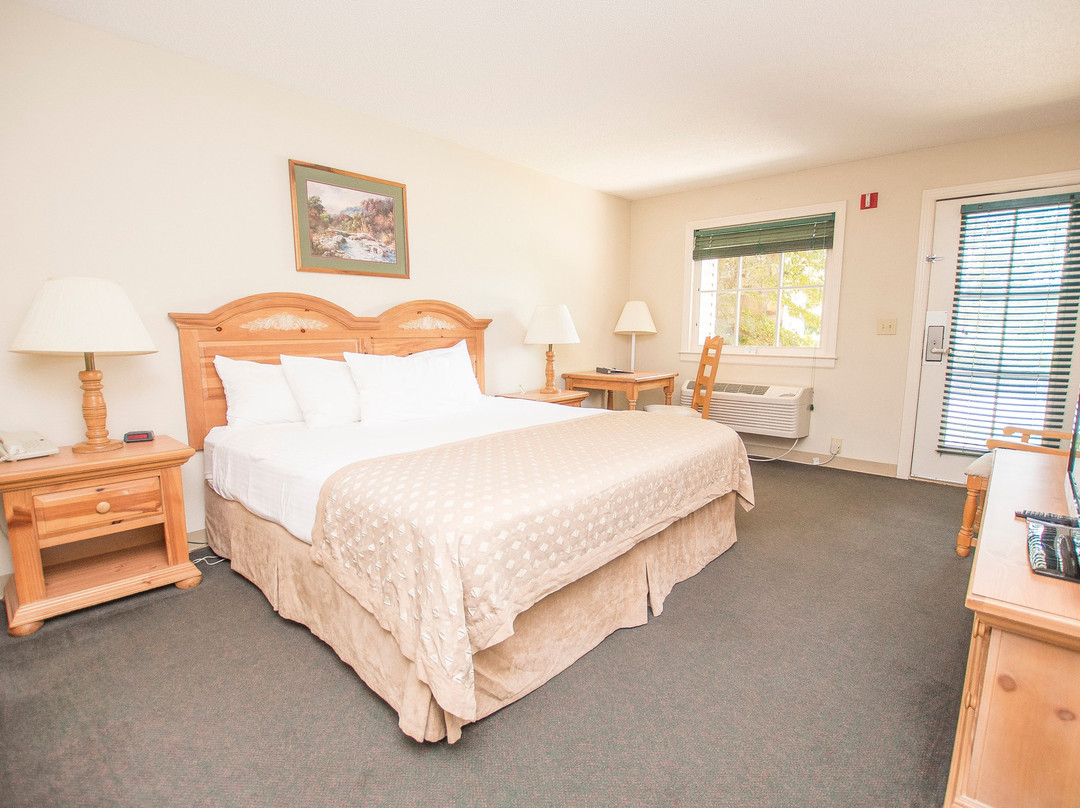 Lake Chatuge Lodge主图